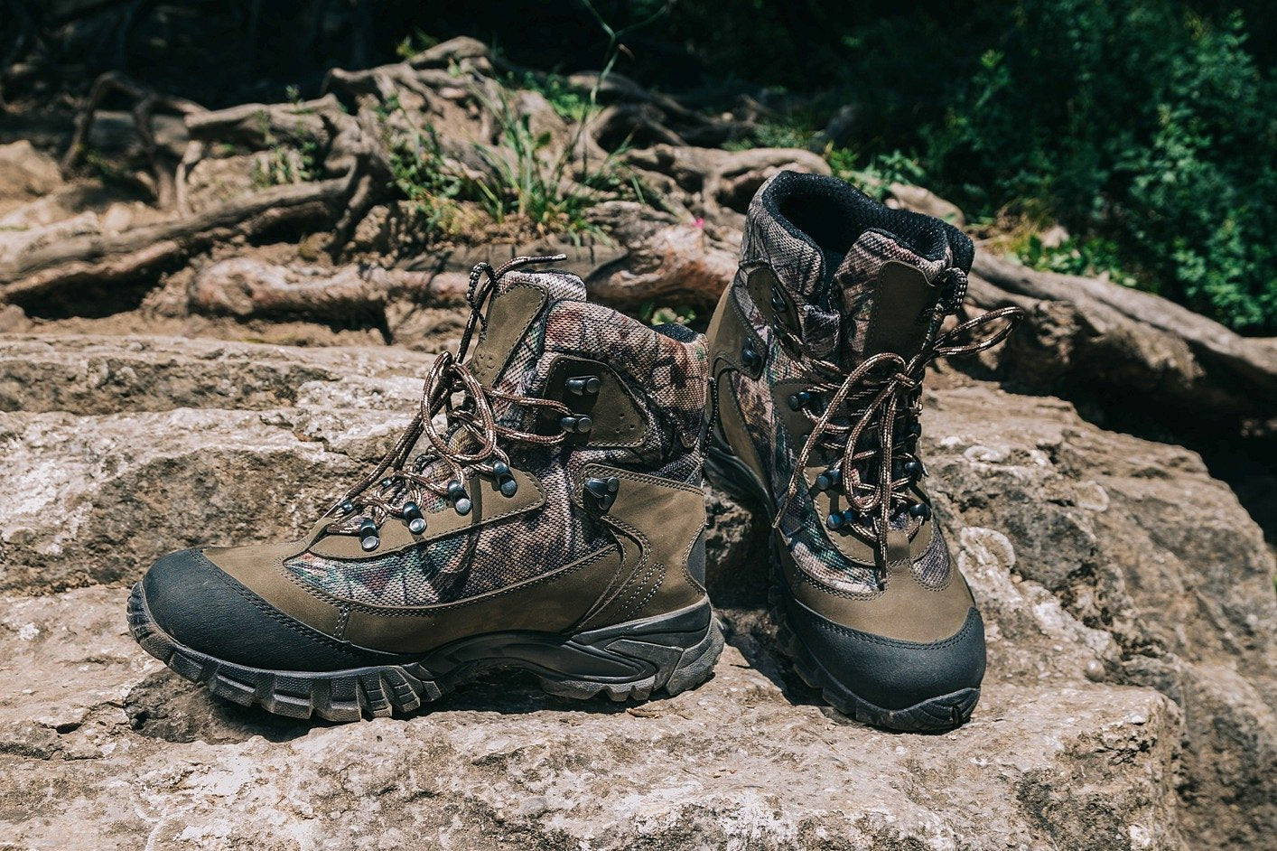 Turistická obuv Rege camo – v reálném prostředí 9
