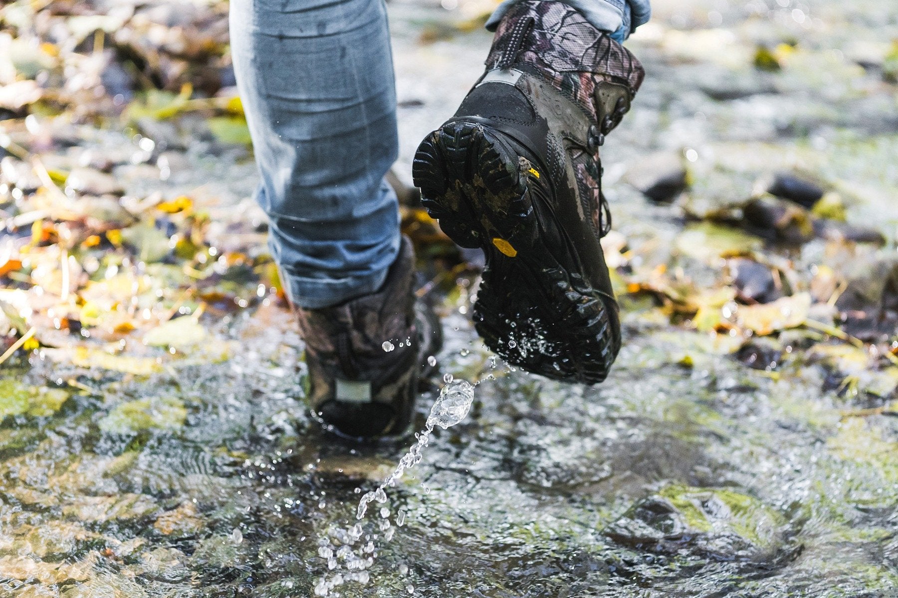 Turistická obuv Rege camo – v reálném prostředí 7