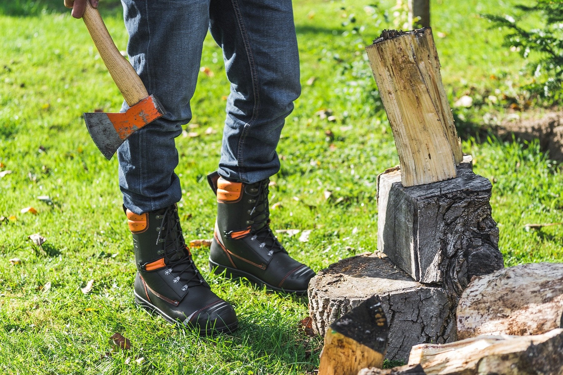 Lesnická obuv Fraker Logger orange – v reálném prostředí 6