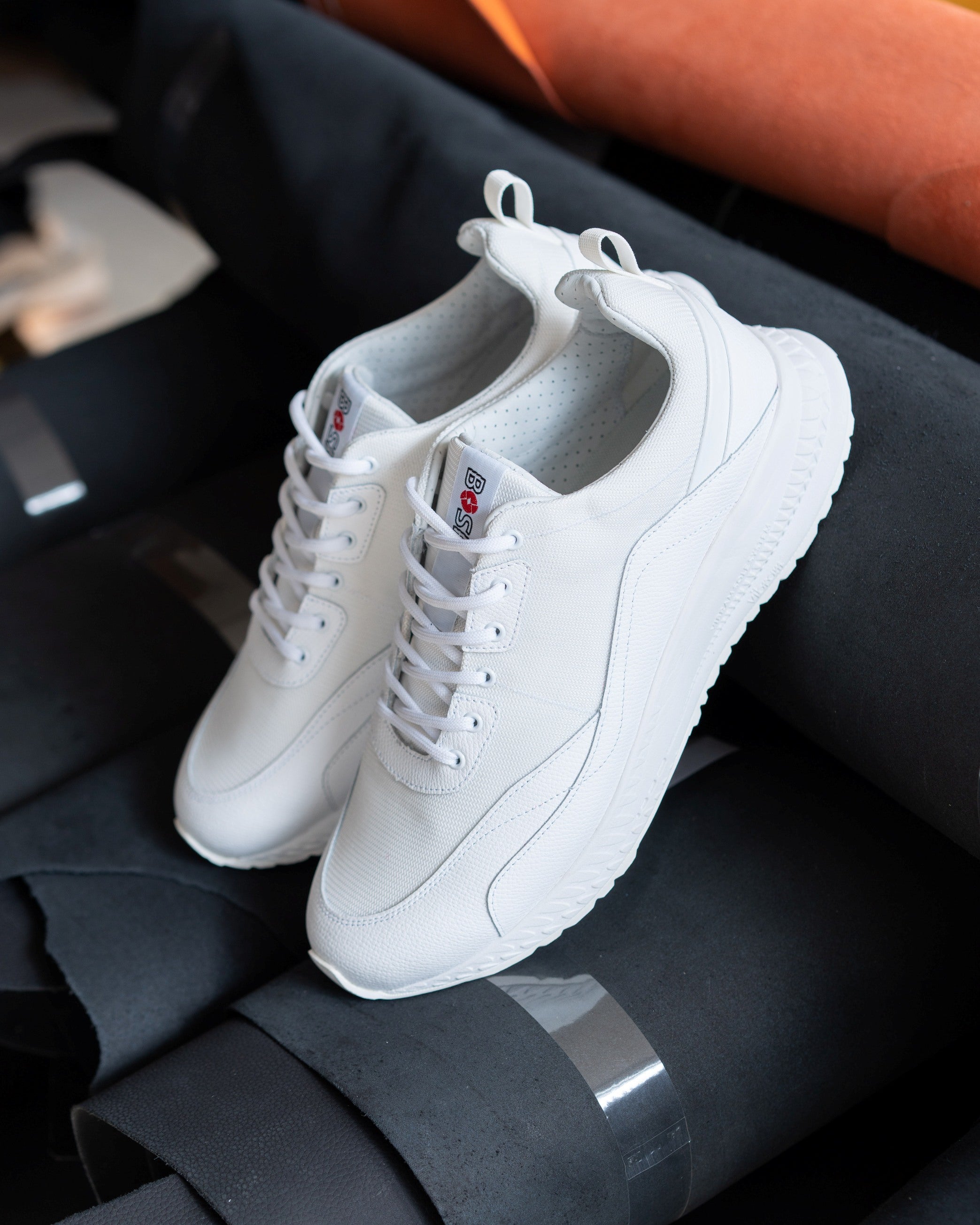 Tenisky Chrono Uni White – v reálném prostředí 4