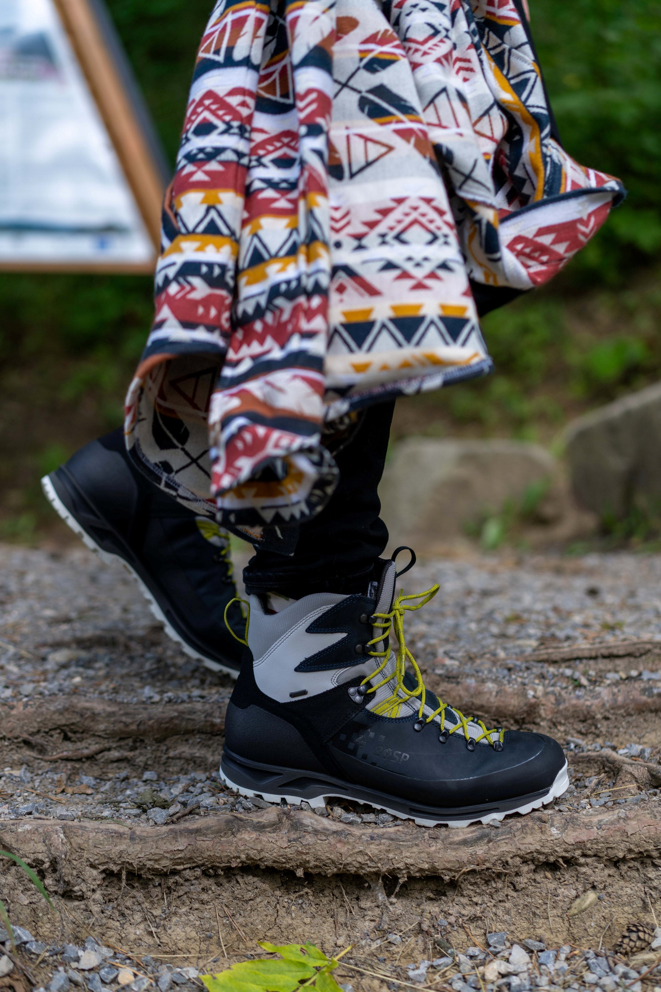 Turistická obuv Karpat Sport Denim – v reálném prostředí 11