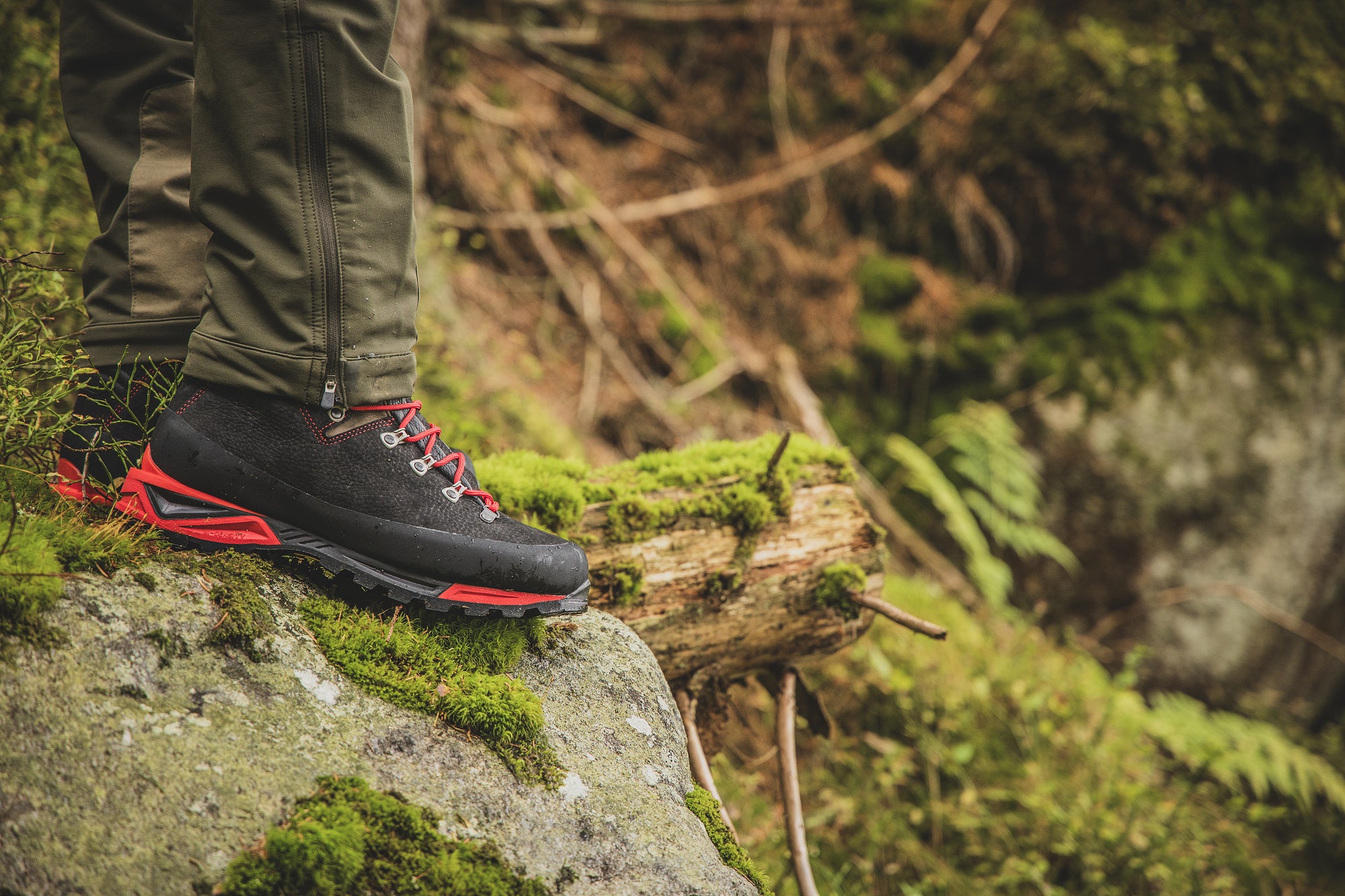 Turistická obuv Ural Pro Tech BLK – v reálném prostředí 3