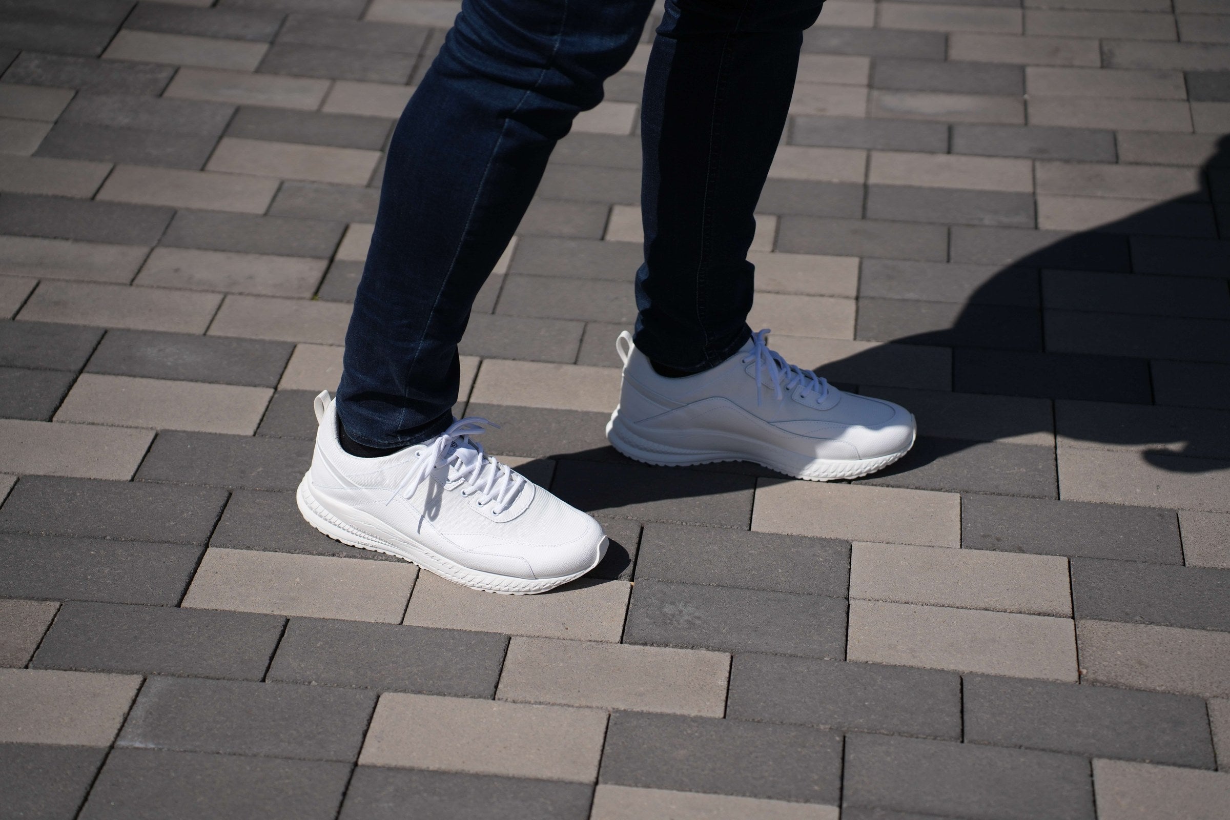 Tenisky Chrono Uni White – v reálném prostředí 17