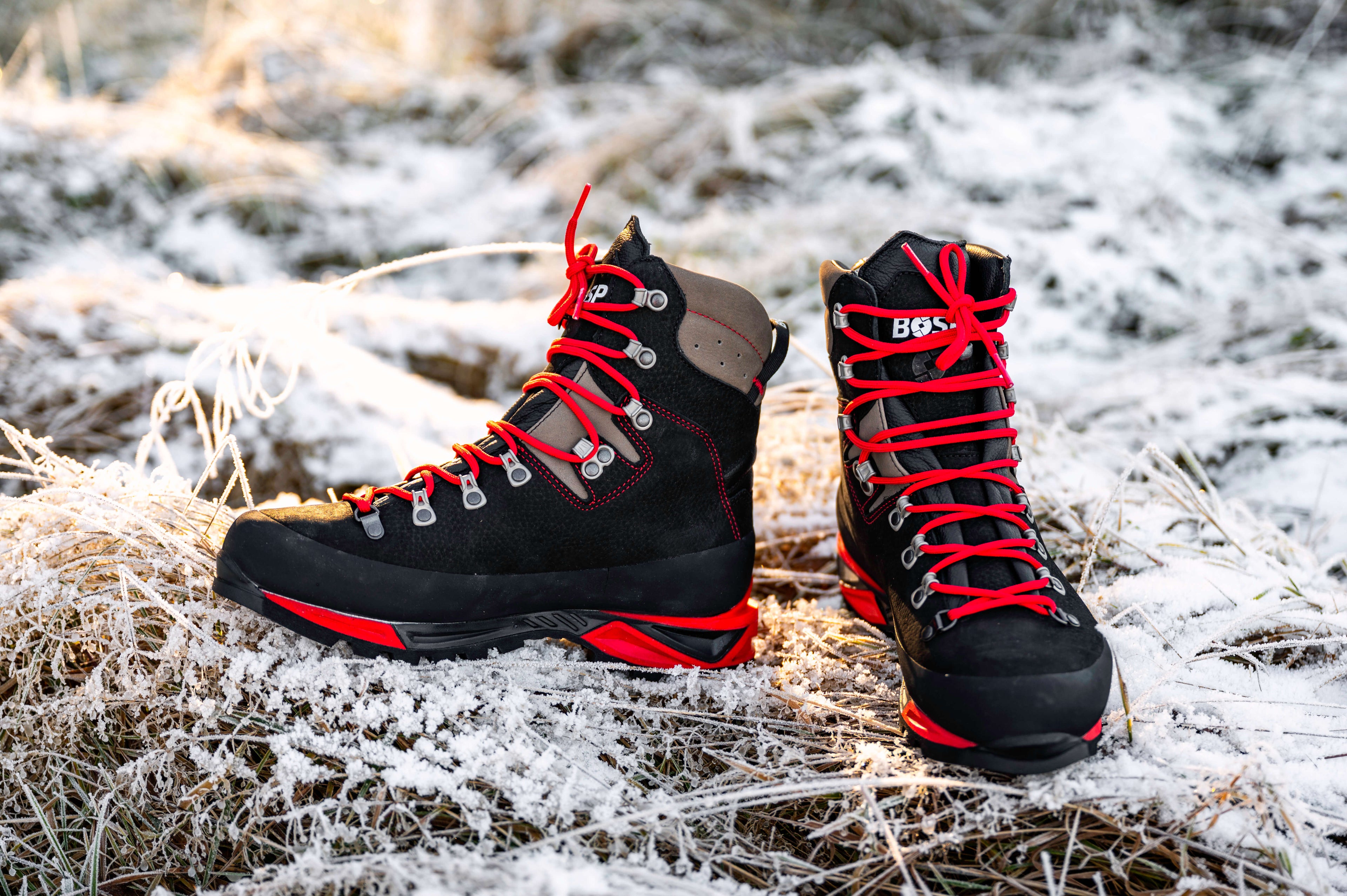 Turistická obuv Ural Pro Tech BLK – v reálném prostředí 1
